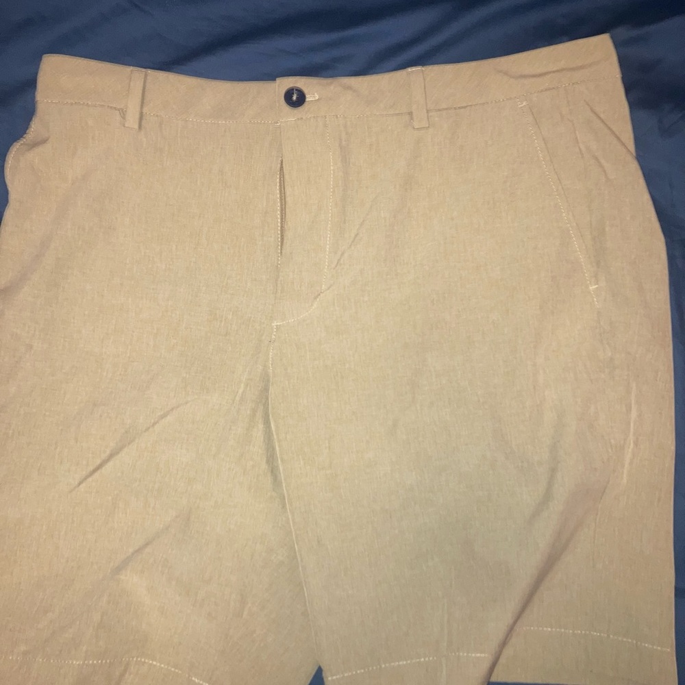 Izod Lightweight Golf/ Casual Shorts